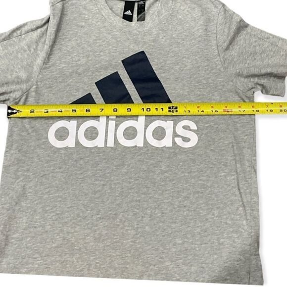 Adidas women shirt size Small - Picture 3 of 6